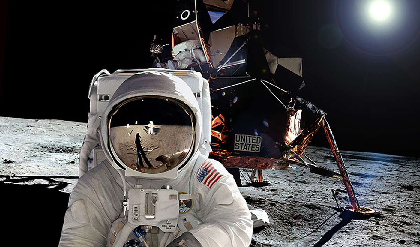Image of an Astronaut on the Moon.