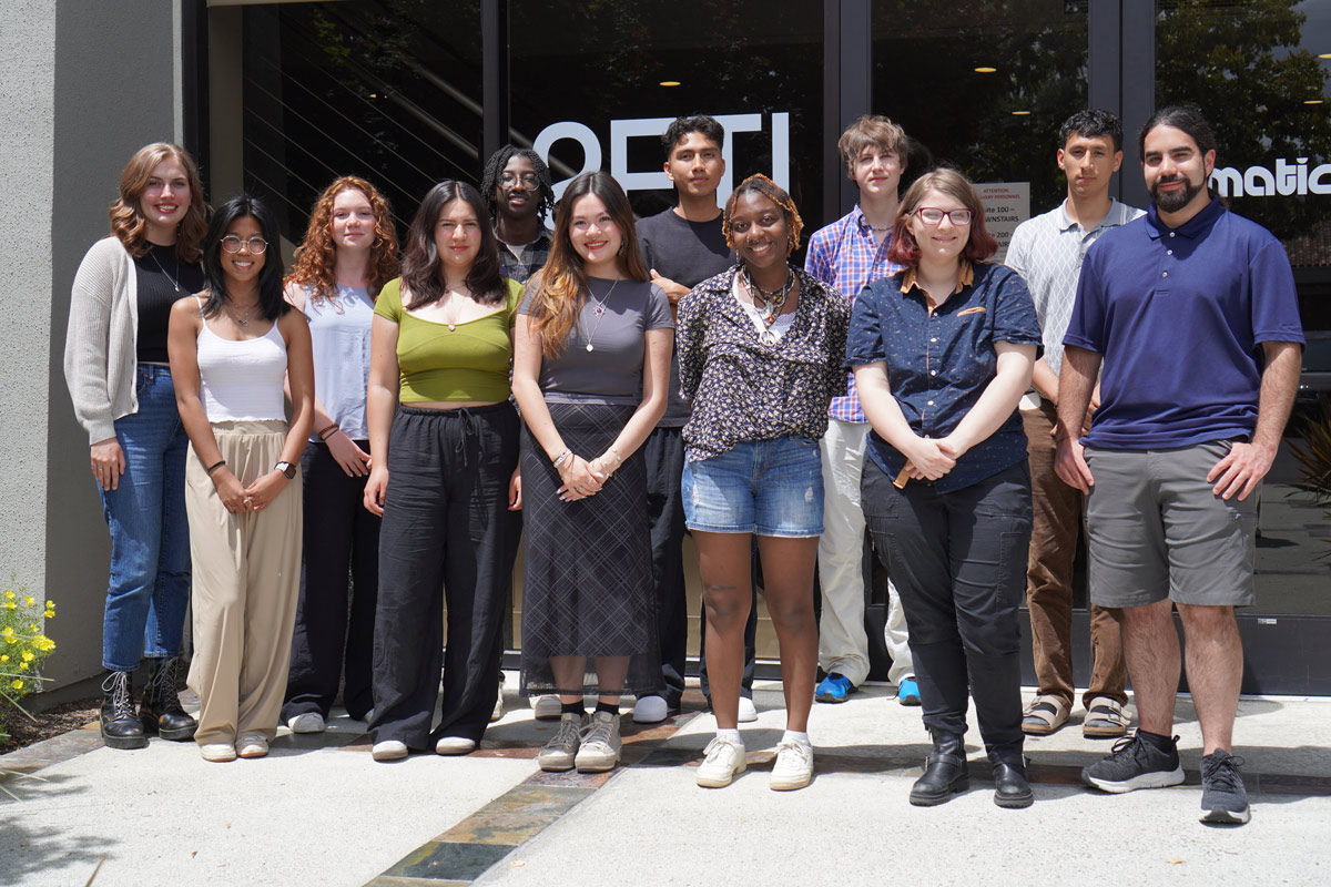 REU Class of 2024 group photo outside the SETI Institute