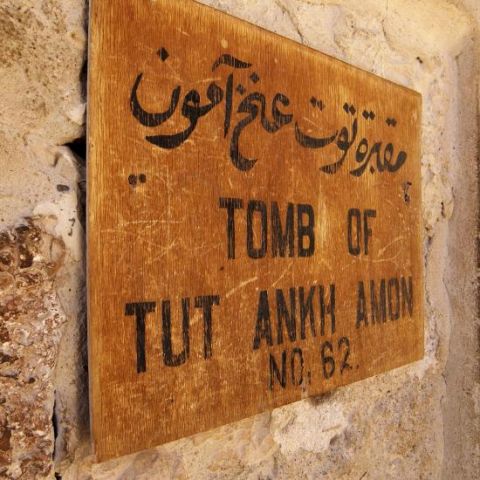 Image of a name plaque on a tomb